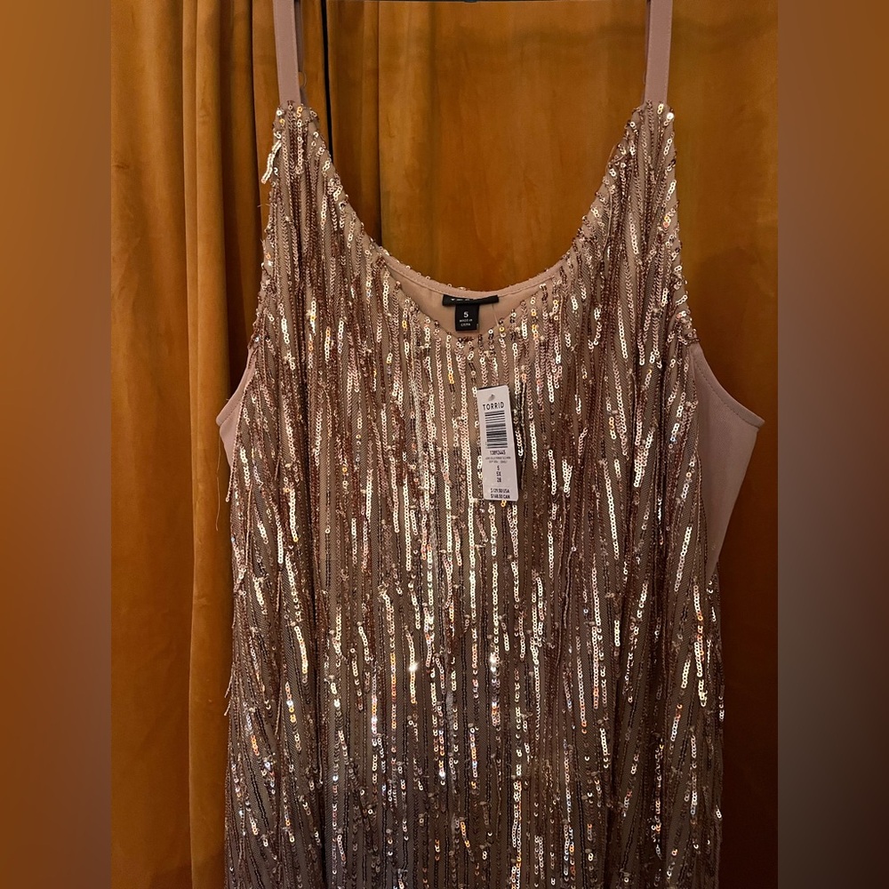 Torrid BNWT dress size 5 - Picture 2 of 3